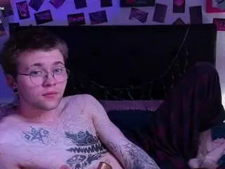 Camsoda Watch Live Sex Cams of tomasnorton