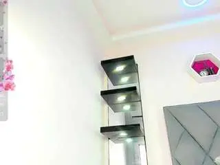 Camsoda Adult Webcams of cute-enderlyn21