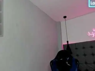Camsoda Private Sex Chat of scarletcherry18