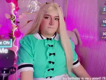 Chaturbate Live Sex Cam of sakura_tay1
