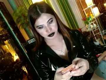 Chaturbate Live Sex Cam of queen_kendalx19