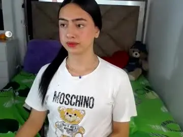 Chaturbate Live Sex Cam of kammi_candy