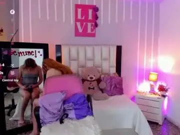 Chaturbate Live Sex Cam of andy_gamboa