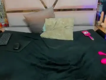 Chaturbate Live Sex Cam of aura_love69
