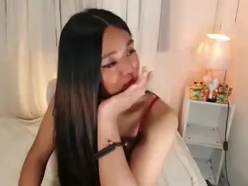 Chaturbate Live Sex Cam of binnie_katchins