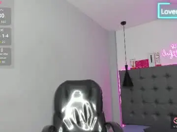 Chaturbate Live Sex of scarletcherry18