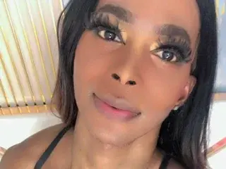 Streamate Watch Live Sex Cams of LorettaSaennz