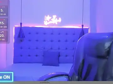 Stripchat Best live sex cam show of CryBabyVelvet