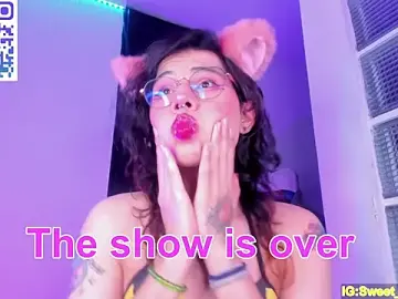Stripchat Live Porn of Sweet-SharoKitty