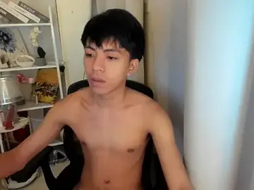 Stripchat Best Webcam of davincihugecock