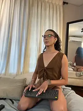 Stripchat Best live sex cam show of Luxa_Velvet