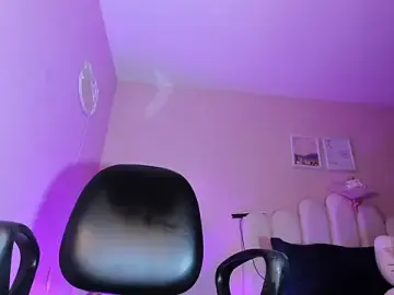 Stripchat Watch Live Sex Cams of shinee_lennox