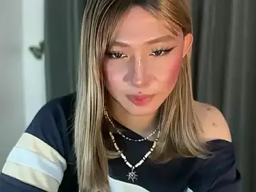 Stripchat Live Sex Cam of Miss_CandyX