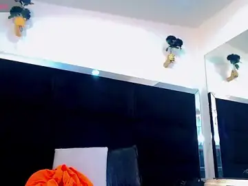 Stripchat Nude Webcam of princessrainbowx