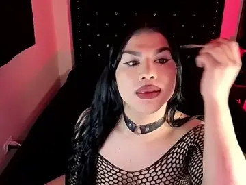 Stripchat Live Sex Cam of MiaTenebra
