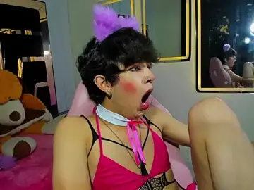 Stripchat Sex Cam of Alejandra_Raven