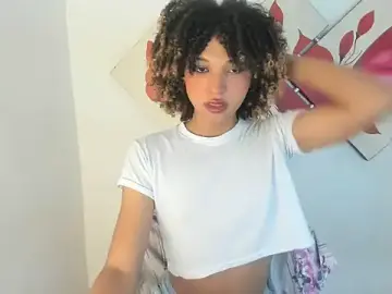 Stripchat Free Porn Cam of Elianisbigcock