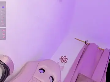 Stripchat Adult Webcam of Mia_royal