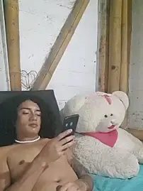 Stripchat Live Sex Cam of Eimy_Rose_