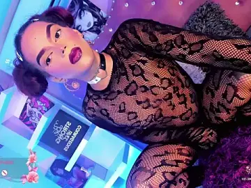 Stripchat Sex Cam of Diiva_Smiith